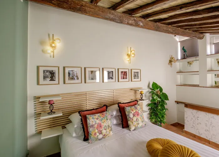 Rooftop Boho Loft Spanish Steps *